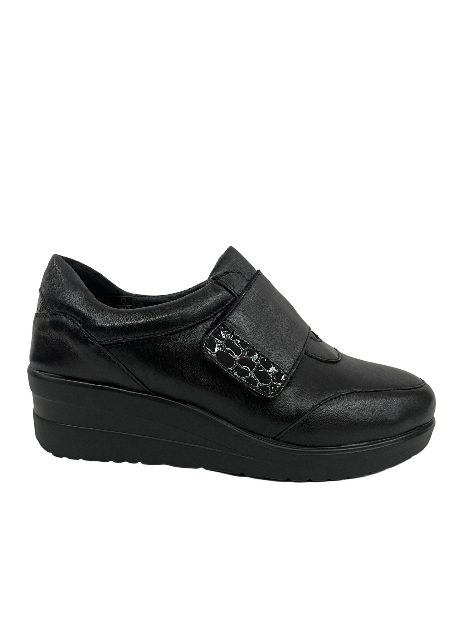 Scarpa con strappo Nanook